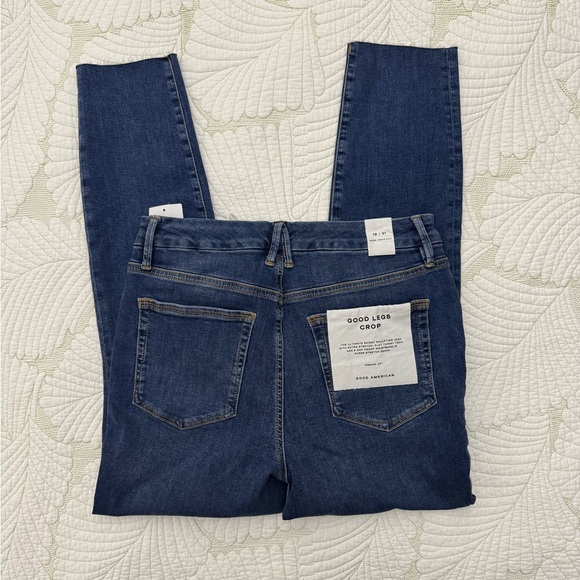 NWT Good American Good Legs Crop Jeans- Size 12 - Picture 3 of 5